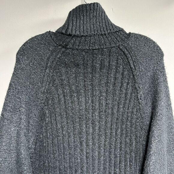 NWT Altar’d State Tara Turtleneck Tunic Sweater Black (dark gray) Oversized XS - Picture 10 of 13